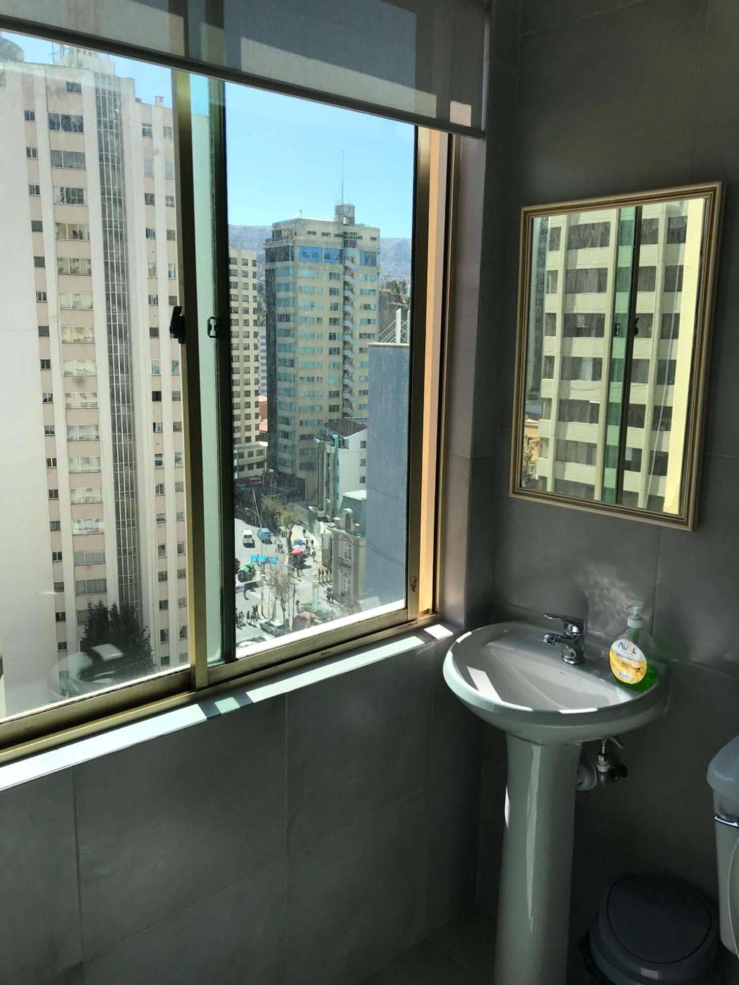 Departamento Privado En La Av Arce *